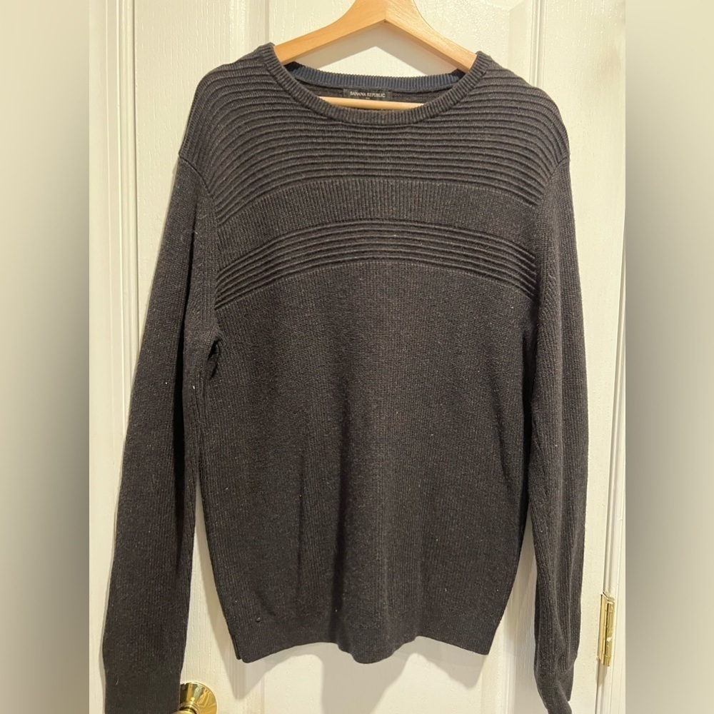 Banana Republic men’s cotton blend sweater size large